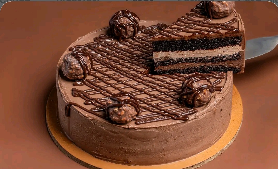 Ferrero Rocher Cake
