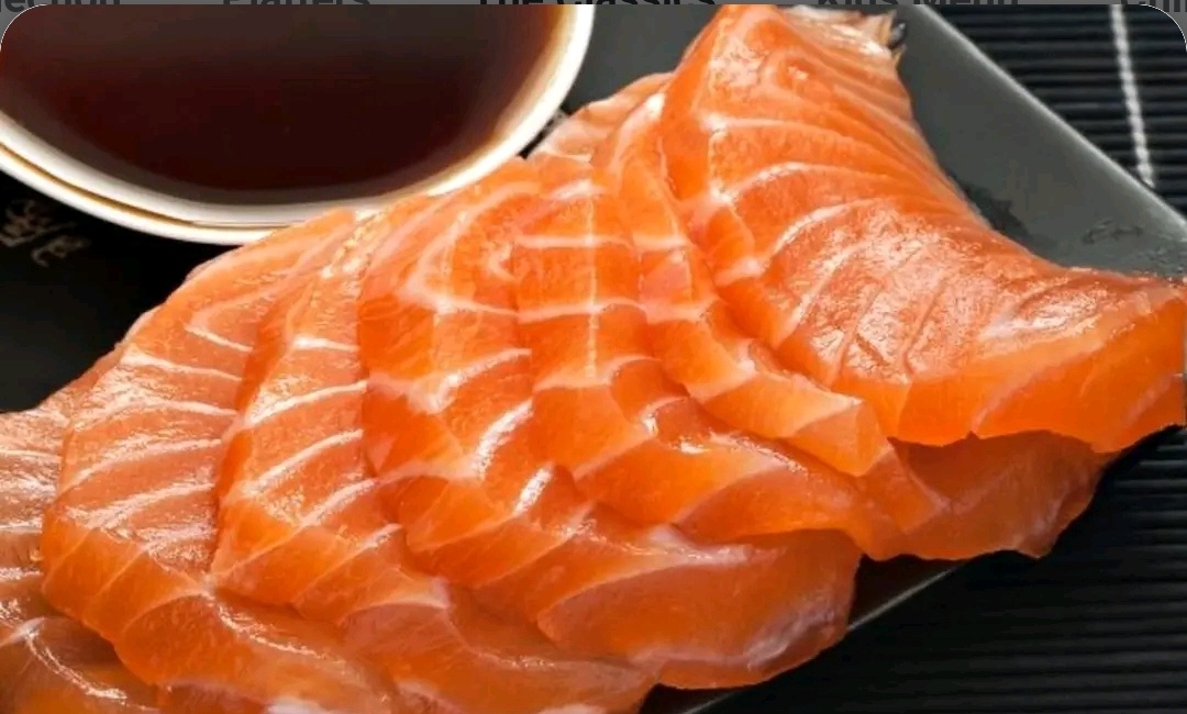 Salmon Sashimi