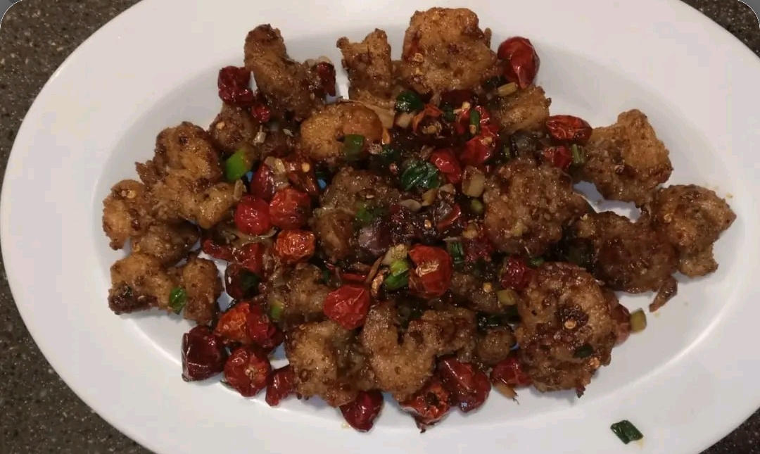 32E Hot and Sour Prawns (Sichuan Style)