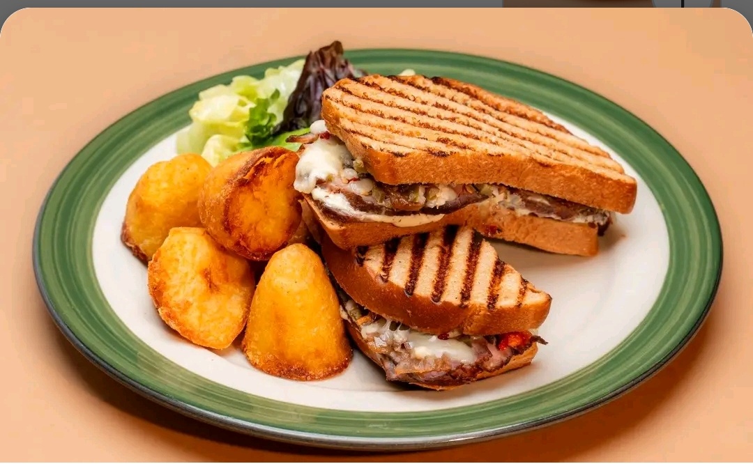 Steak & Cheese Sandwich