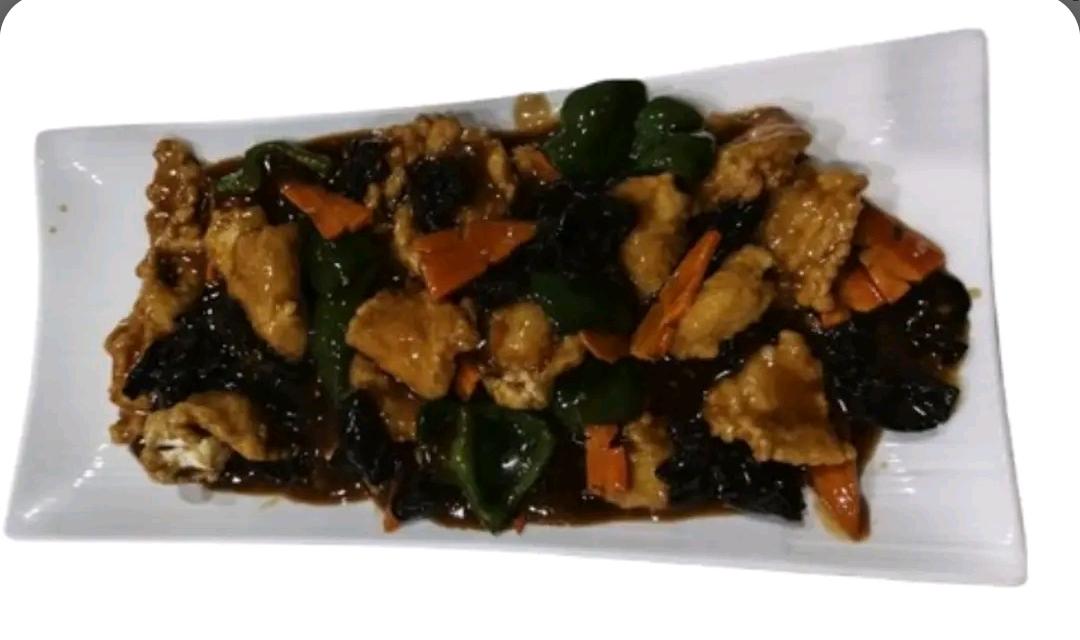 30A Sliced Fish with Jelly Mushroom and Vegetable
