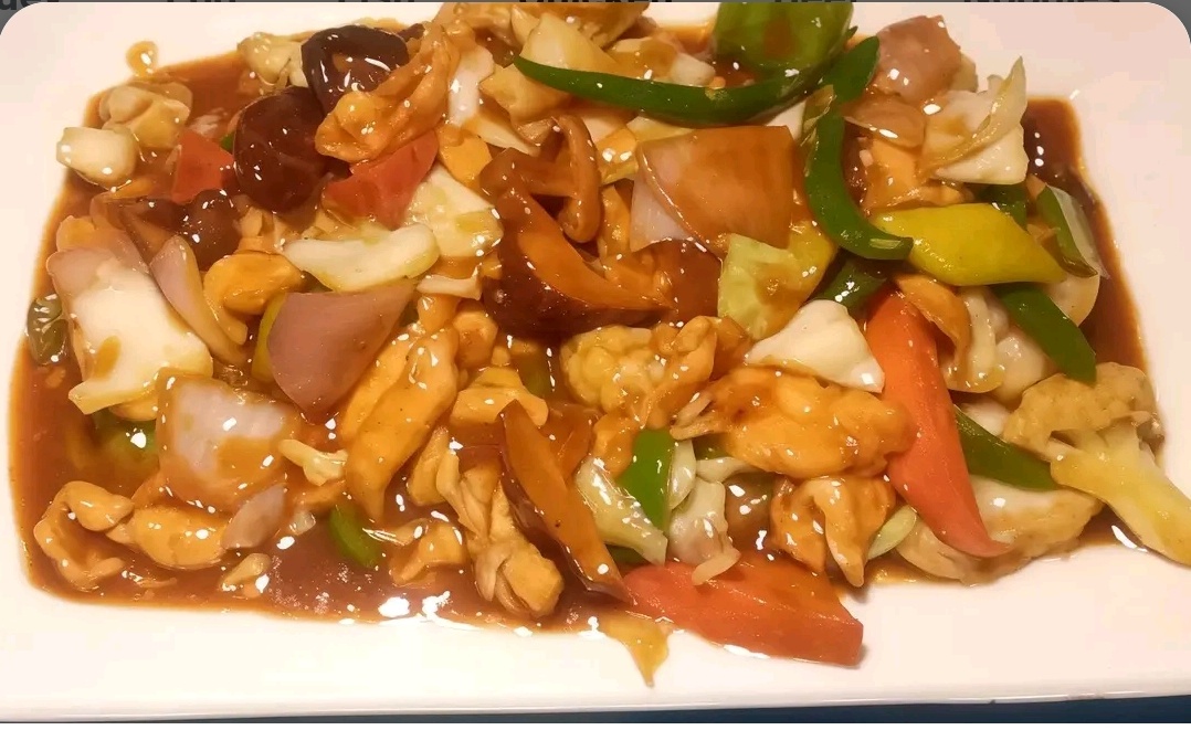 58 Sliced Chicken with Mushrooms and Vegetables