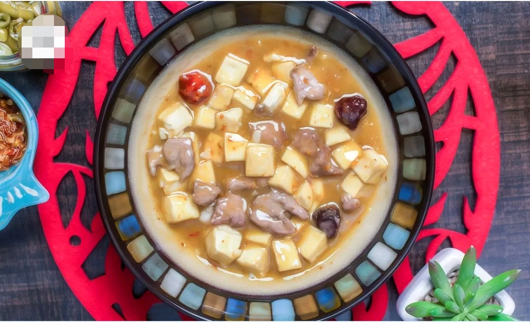 Beef with Bean Curd & Red Hot Sauce