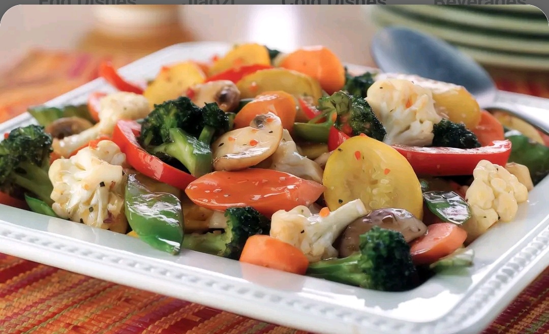 Cucumber Salad with Chilli Sauce