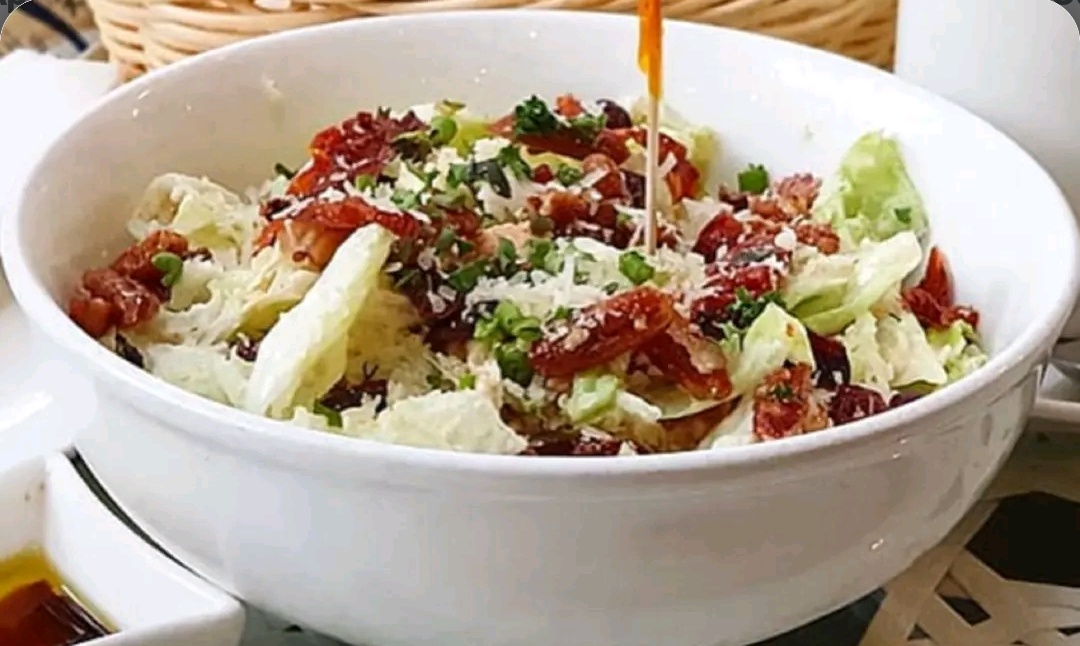 Cranberry Pecan Salad